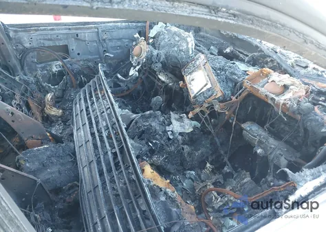 2019 Toyota Camry Le from USA, damaged, VIN 4T1B11HK8KU237330